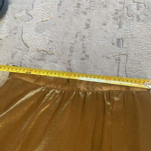 NWT Joie satin slit skirt, size 6. - Picture 5 of 9